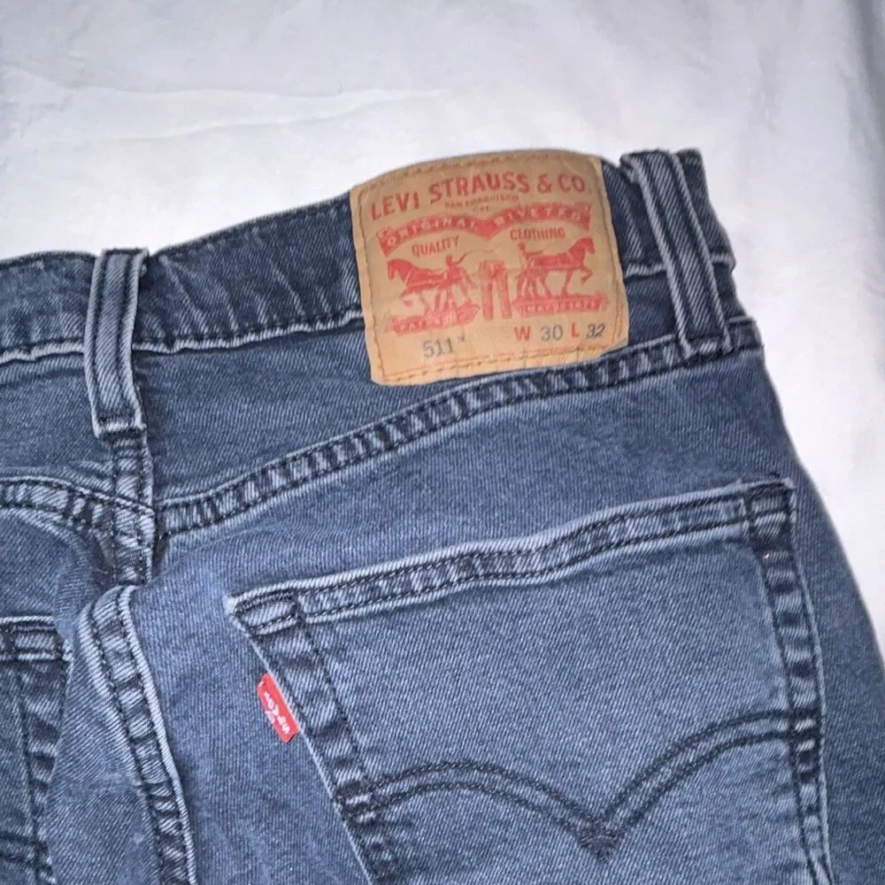 Levi's Men's Dark Wash Blue Denim Jeans Slim Fit Low Rise 5-Pocket